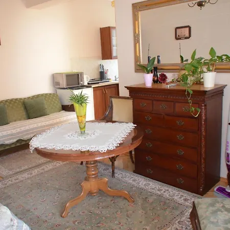 Nad Parseta Apartman *